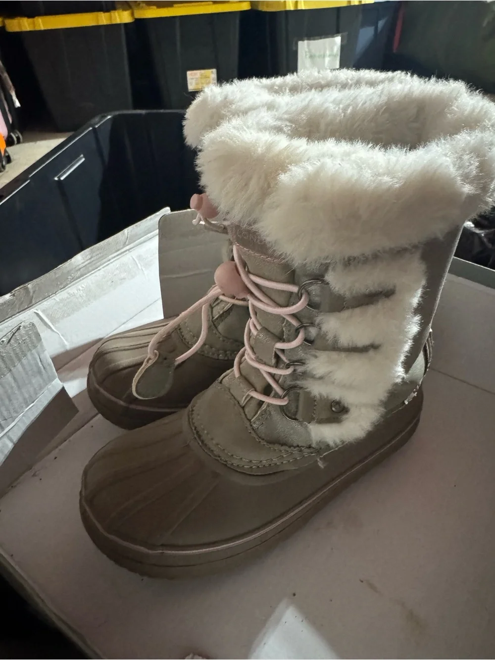 Girls snow boots